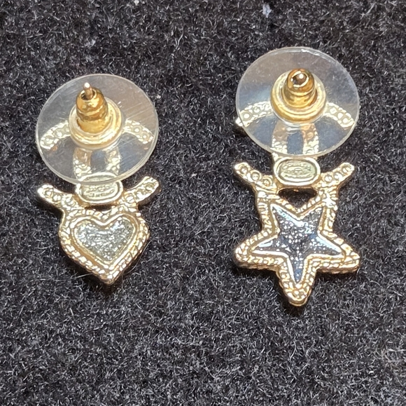 #44 - Authentic Chanel Earrings CHANEL CC/Coco/Heart/Star Gold A20 - Picture 2 of 14